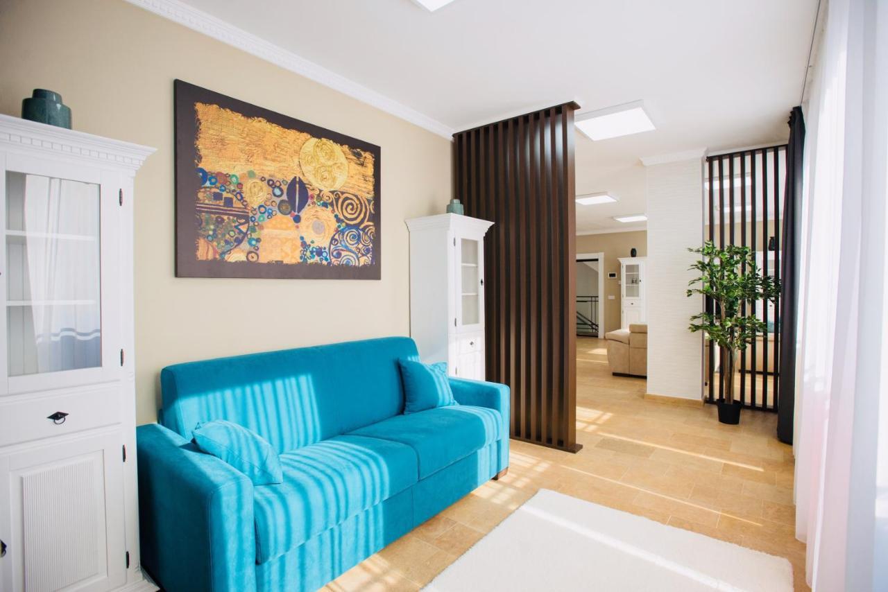 Lira Holiday Apartments Satu Mare Exterior foto