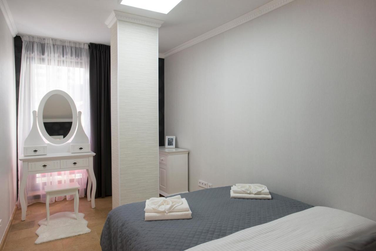 Lira Holiday Apartments Satu Mare Exterior foto