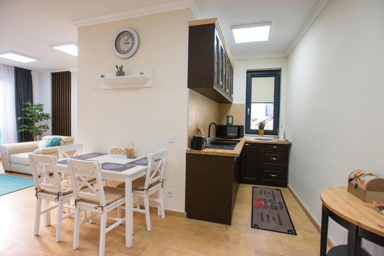 Lira Holiday Apartments Satu Mare Exterior foto