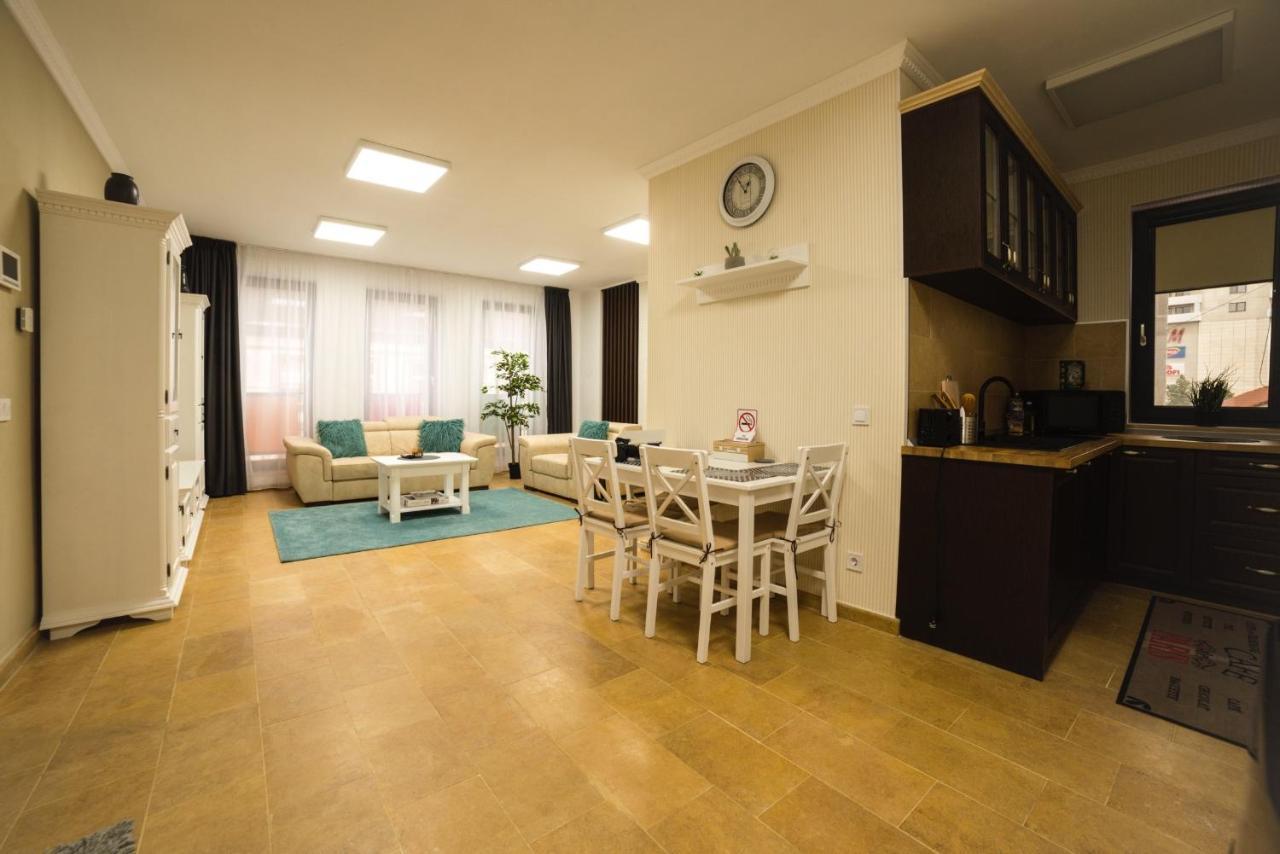 Lira Holiday Apartments Satu Mare Exterior foto
