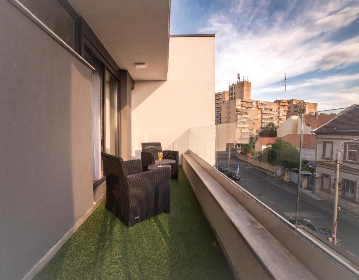 Lira Holiday Apartments Satu Mare Exterior foto