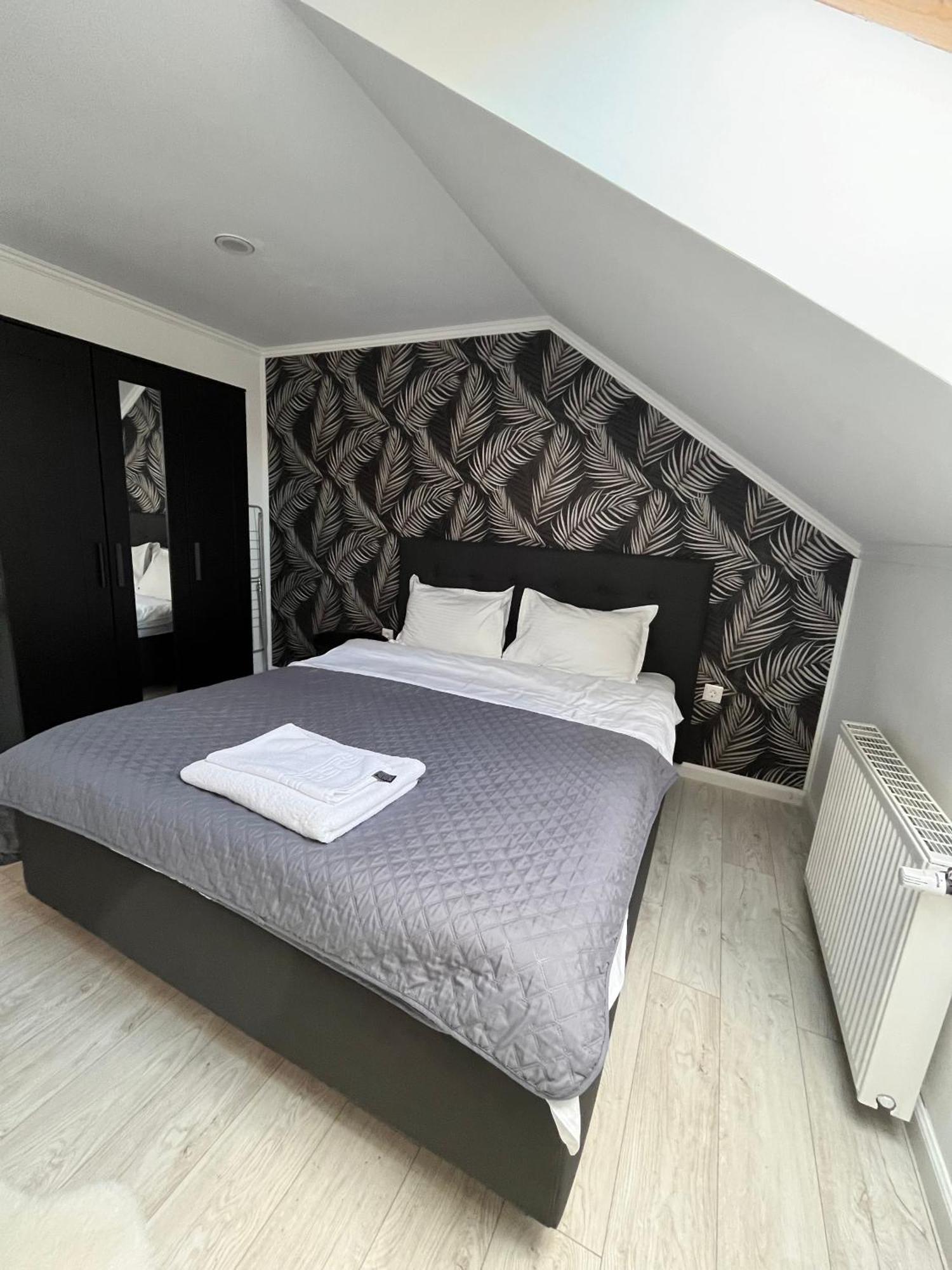 Lira Holiday Apartments Satu Mare Exterior foto